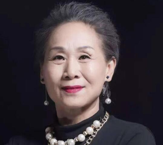 毛孩|中戏|常莉_新浪新闻