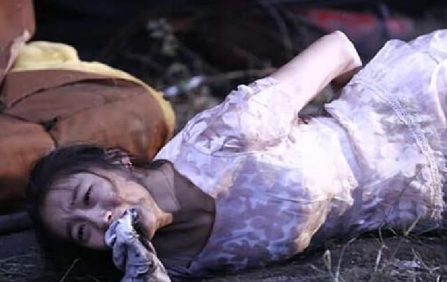 关晓彤牺牲最大的一场戏,不仅灰头土脸,而且嘴里还被塞了毛巾