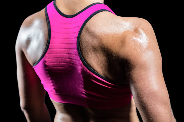 肩膀怎么锻炼?掌握4个练肩动作,让肩膀变得更宽厚结实!