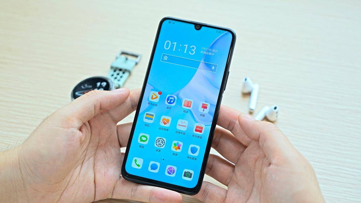 华为畅享z"畅滑屏"体验如何?对比60hz屏幕,优势一目了然