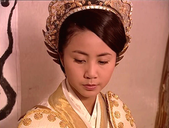 孙莉在杨门女将中杜金娥的造型盘点你觉得哪一套最美呢