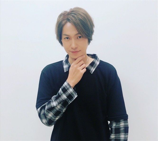 黄少谷求婚成功晒甜蜜合影,配文:一起走到老,永远不分开