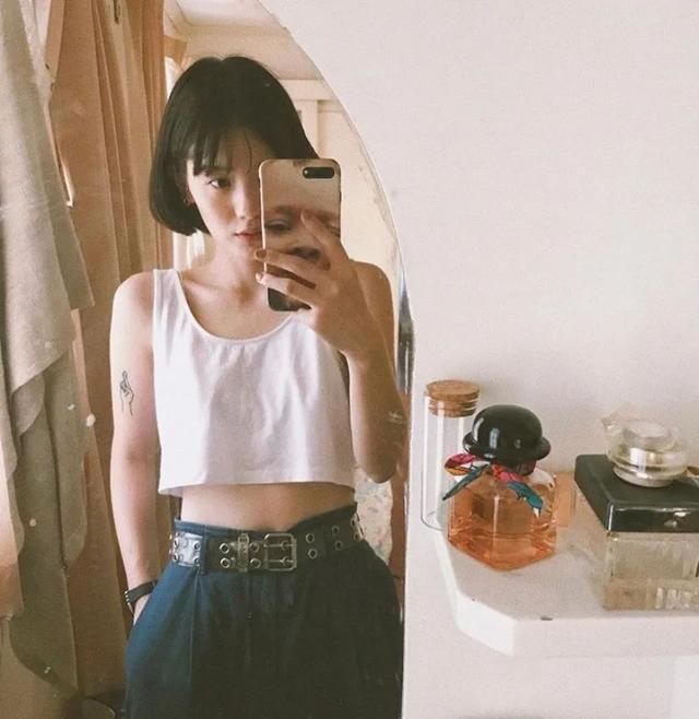 平胸|性感|女生_新浪新闻