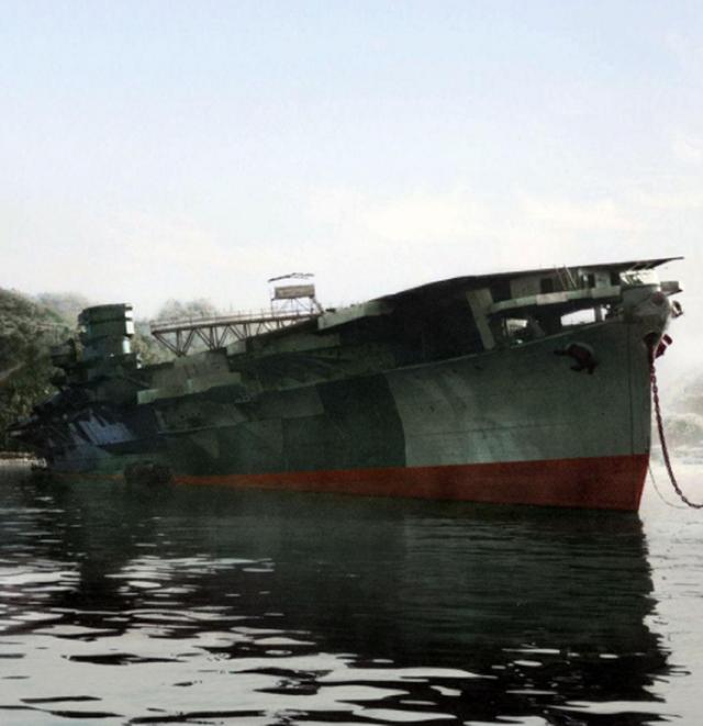 3.笠置号中型航母.