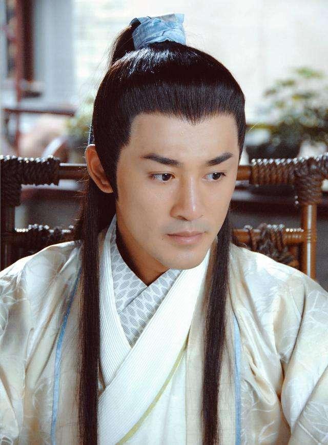 王晶回应新倚天选角争议称40岁林峯演30岁张无忌年龄刚刚好