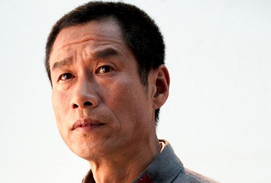 他是国家一级演员,年少时因歪嘴成名,女儿居然是我们熟悉的她