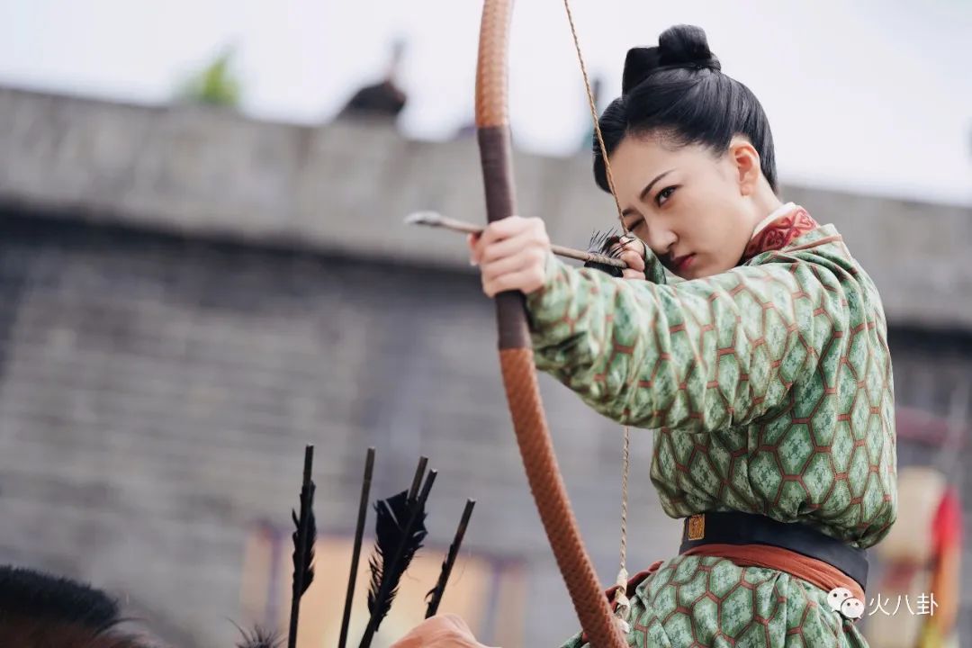 北舞校花韩非儿《长相守》饰演最美"双面间谍",杨绿水艳冠群芳