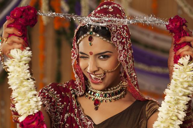 同为亚洲文明古国为什么印度人平时常穿传统服装中国却没有