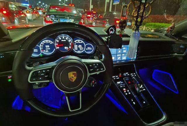 176万买帕拉梅拉4行政,贴膜遇到奔驰s450l,又花20万改升级套件