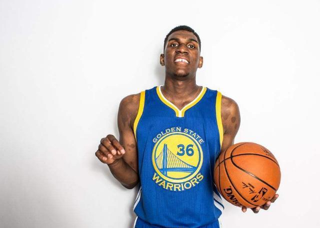 夺冠热门勇士可与篮网达成交易用年轻的他填补防守空缺