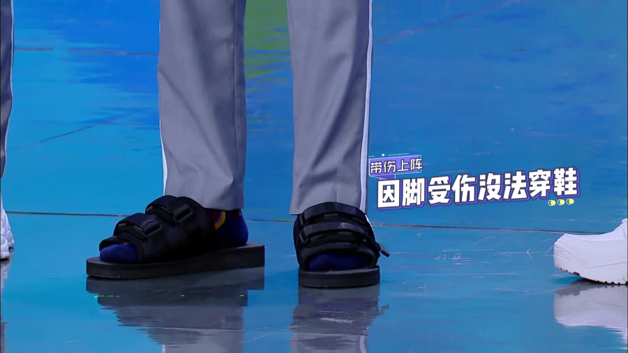 关于何炅同款鞋有哪些(潮鞋价格一览表)  第2张