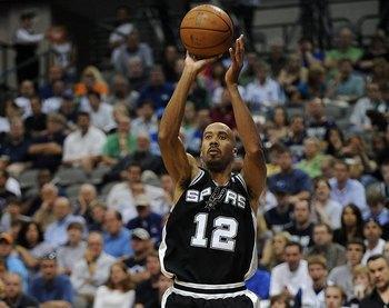 布鲁斯-鲍文:牛皮糖式防守,进攻者的梦魇,终浪子回头金不换