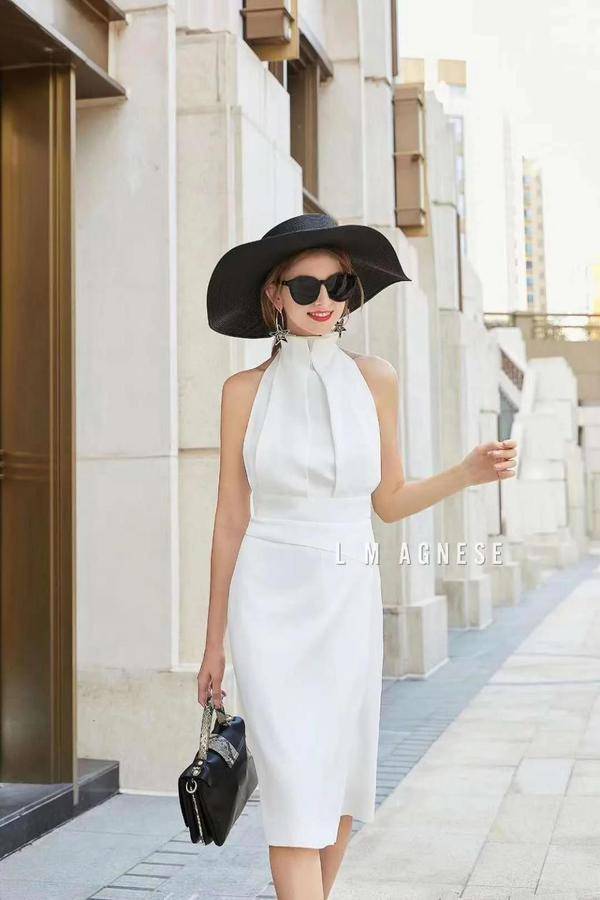 优雅得体,气质加分 简爱格妮斯演绎交际场合着装美学