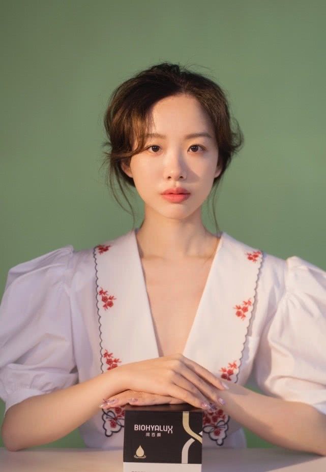 网红阿沁可盐可甜的小仙女与刘洋分手后潇洒变为单身富婆