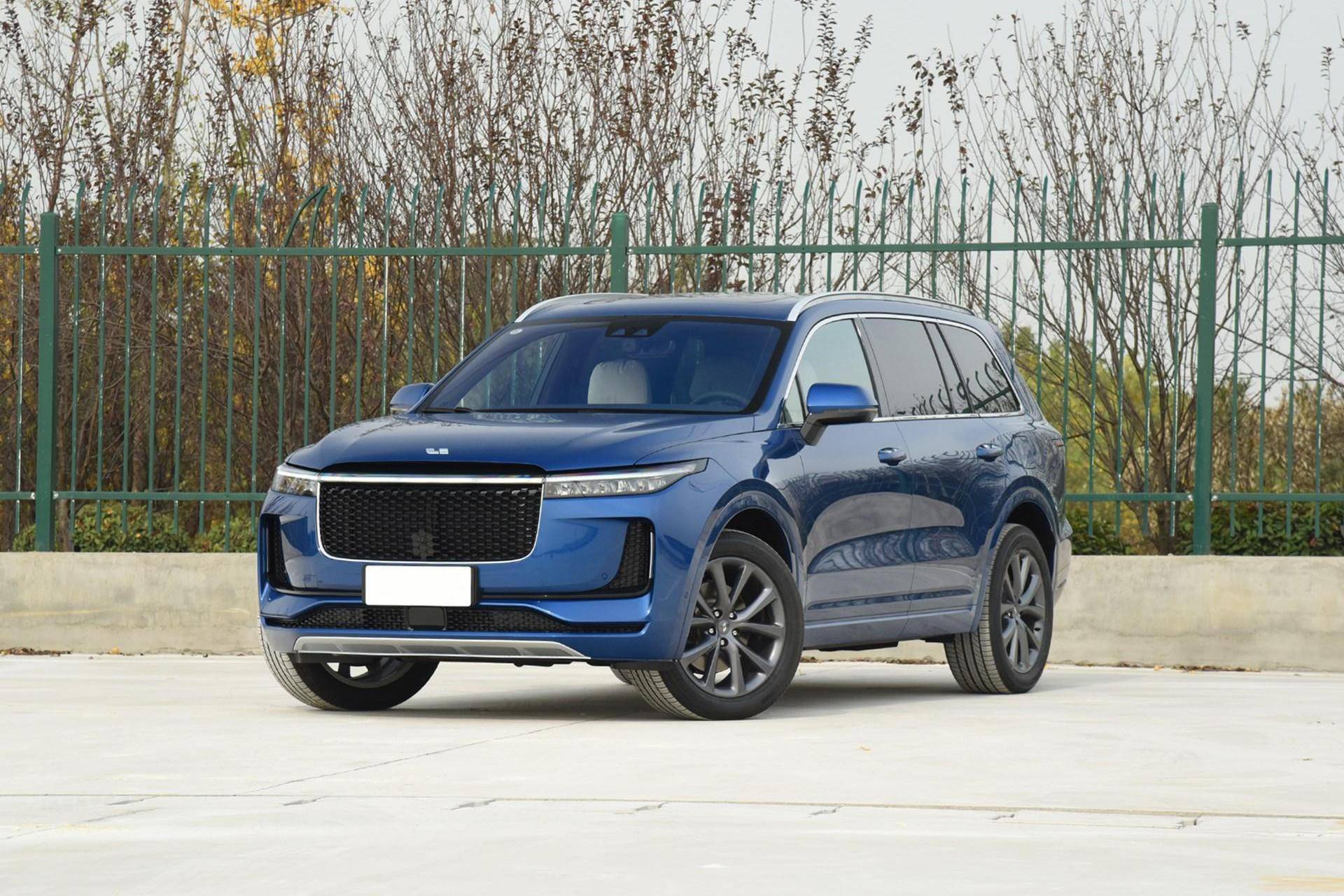 无续航焦虑1000km理想one连续3月夺冠32万拿出顶级豪车姿态