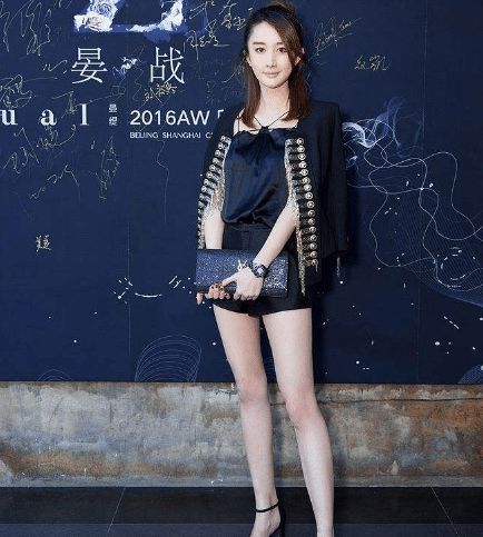 成"烂片女王",整容失败后还耍起了大牌,今拍啥戏都翻不了身|文梦洋