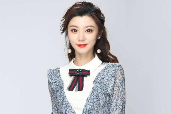曾当北京奥运会开幕式美女引导员|引导员|女郎|王牌对王牌_新浪新闻
