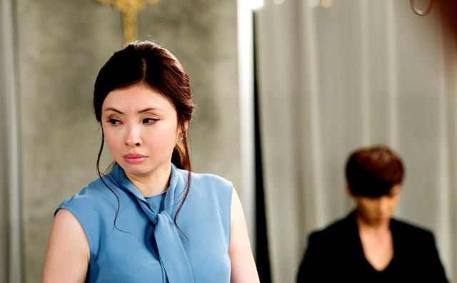 她嫁入豪门17年,却被丈夫出轨16年,尝试复出拍戏却被婆婆嘲讽