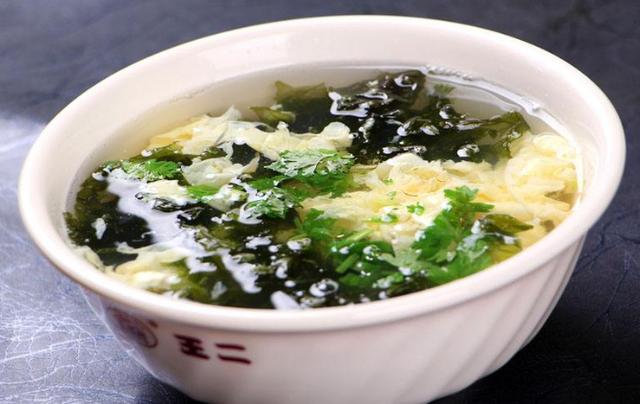 饭店紫菜蛋汤为什么那么好喝?配方和做法都告诉你,汤鲜美无腥味