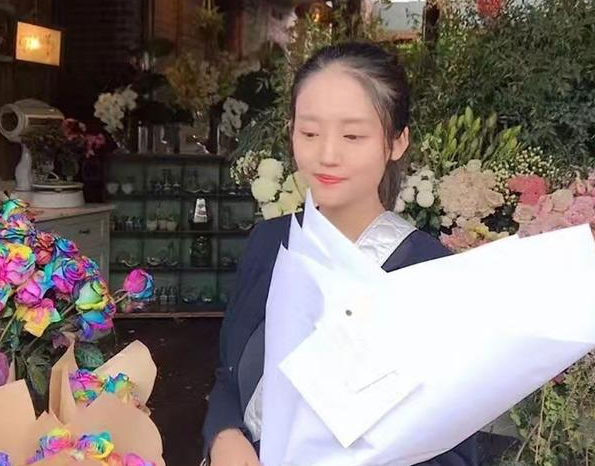 绿地门女主张雨婷有多自信!自称王思聪表白她,女方也会拒绝