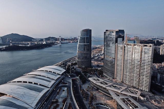 福建省的标志性城市既不是gdp最高的泉州也不是省会福州