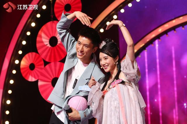 新相亲大会工地最帅监理牵手文艺女青年