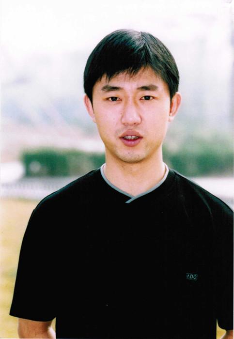 他是双打金牌户与马琳打法相同却不同命运现执教乒乓球学院