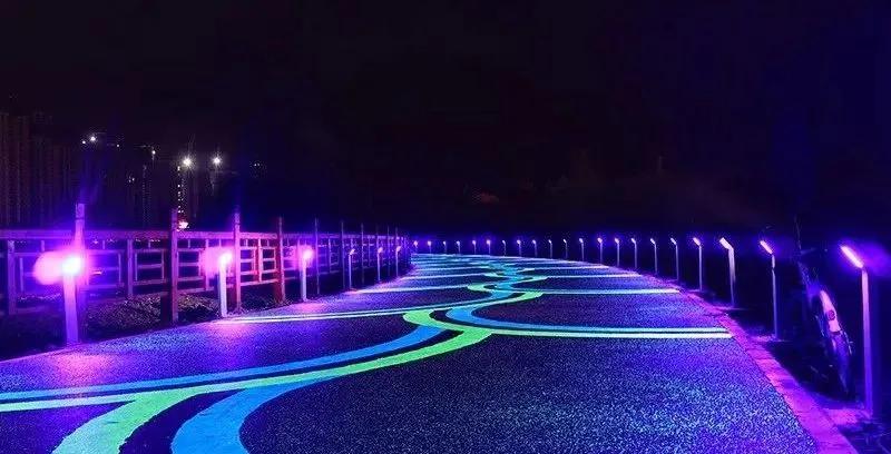 沈北荧光跑道来了!美爆了!就在这地铁站旁.