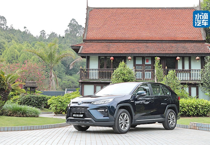 适合食草男的四驱车，丰田威兰达这次不油腻