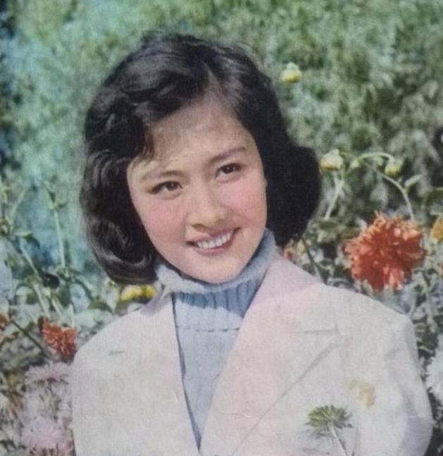 嫁给杜淳父亲又离婚|赵娜|前程|刘晓庆_新浪新闻