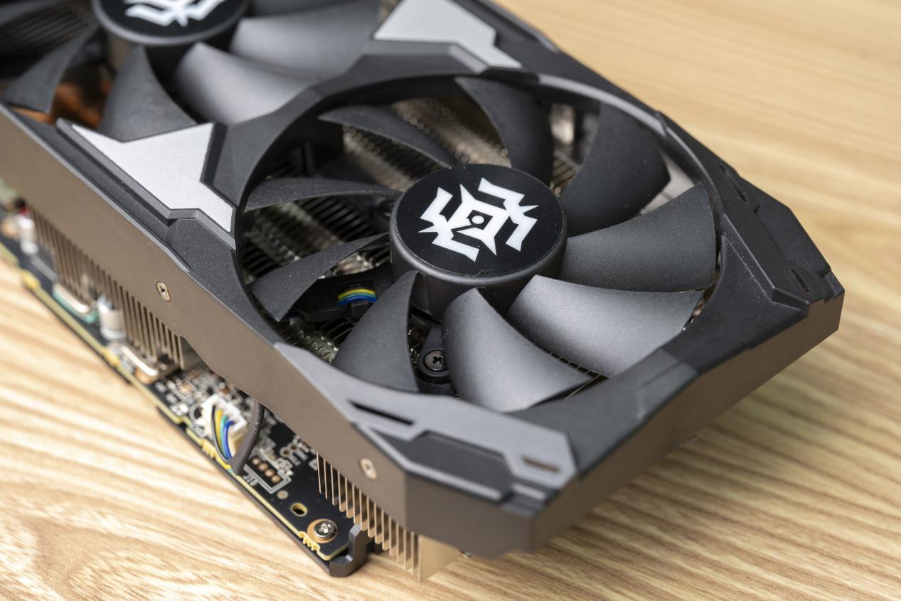 性能强劲还很"冷静",索泰这块rtx2070s 显卡性价比爆棚
