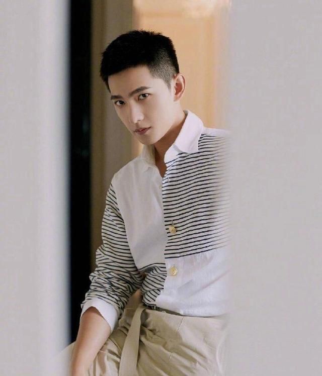 李现,王一博,朱一龙靠发型整容?剪短发的男星们,你最爱哪个