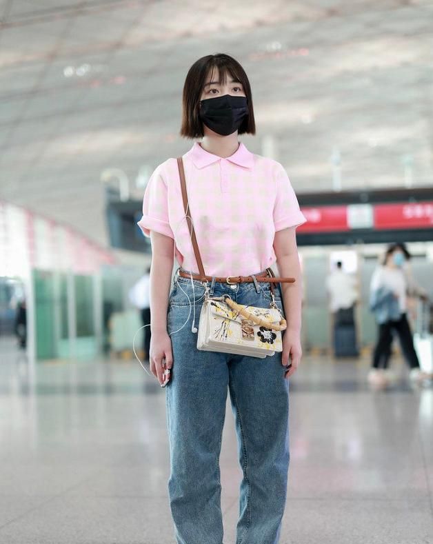 看到邓恩熙穿无痕裤后,这谁能顶得住