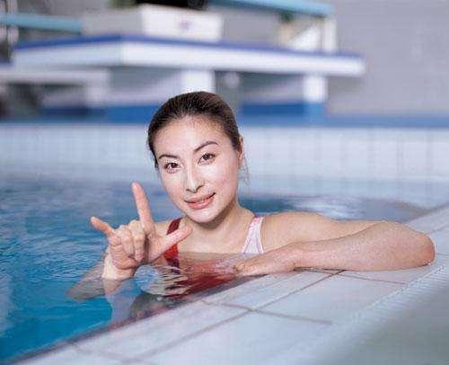 女跳水运动员的"难处",郭晶晶视力严重受损,吴敏霞遭"透视"
