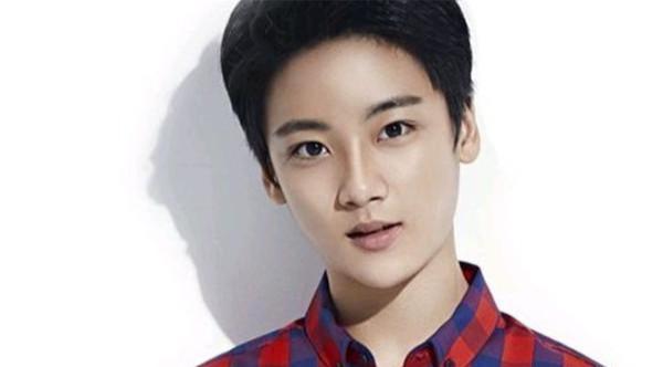 这次的选角基本都是选择的新人,在爆出的演员表中,大家应该也只认识