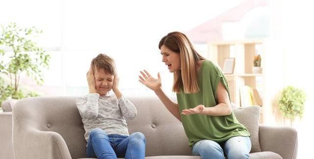 以爱为名义的唠叨,对孩子是一种压迫