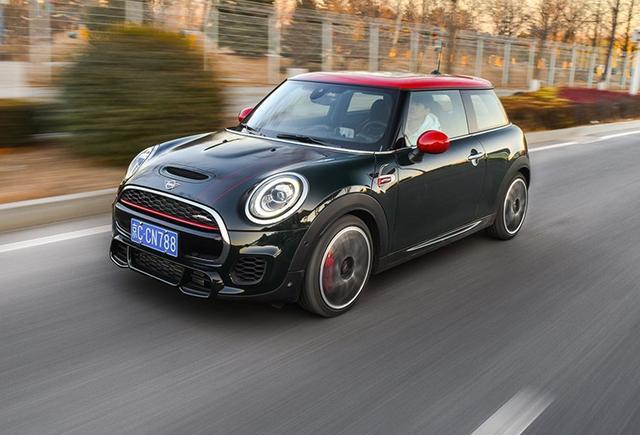 2020款mini jcw正式上市 售价32.58-36.18万元