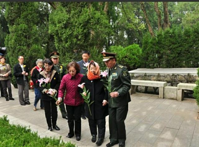 秦畹江,秦基伟上将之女,杨成武上将儿媳,丈夫为杨东明中将