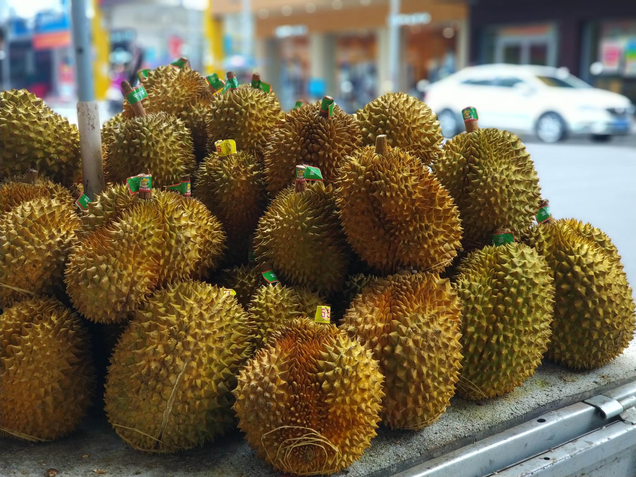 它虽然长得很丑,但对女人好处大,能让皮肤白嫩光滑|榴莲|皮肤|功效