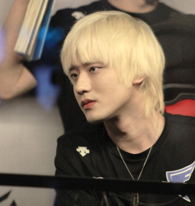 mystic近照曝光,lpl铁粉愣住:这180斤胖大叔是谁啊?