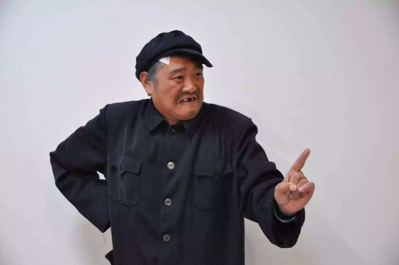 赵本山大叔有多厉害?靠喝酒赢了一台车,把对方直接喝进医院!