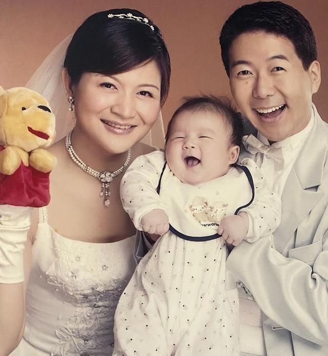 据这位知情人士爆料,两人主要矛盾在于崔佩仪怀疑自己老公与助理走得