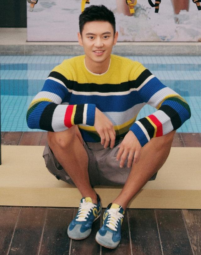 魅力无人能挡宁泽涛近照曝光阳光帅气少年感满满