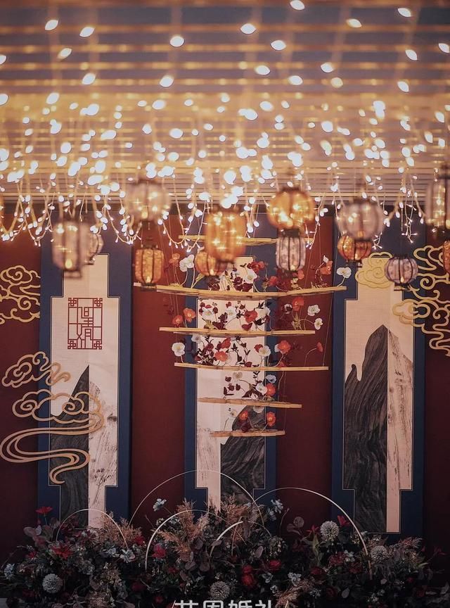 这场新中式婚礼后,我着红妆待你归,你披军装护蓝天