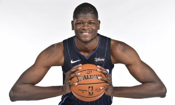 4斤,扣篮王迎最强帮手|戈贝尔|筋骨|班巴_新浪新闻