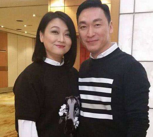 婚后20年恩爱有加,妻子胖成这也很美|陈莉萍|陈泰鸣|绯闻_新浪新闻