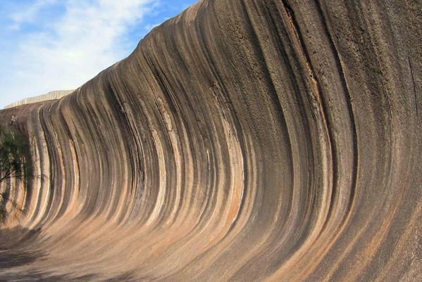 世界最牛"海浪",腾空25亿年至今不倒,被列入世界八大奇观