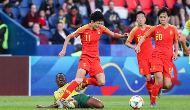 中国女足和中国男足踢一场，为何很多人认为女足会获胜？休闲区蓝鸢梦想 - Www.slyday.coM