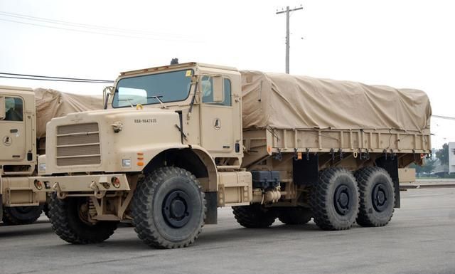 美国海军和海军陆战队的需求专门设计的军用卡车,mtvr即"中型战术车辆