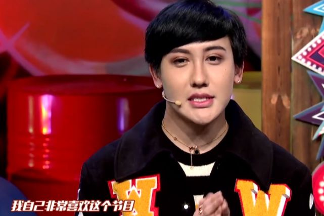 还记得“蛇精男”刘梓晨吗？无美颜无滤镜下，本人比精修图帅多了|刘梓晨|修图|整容_新浪新闻